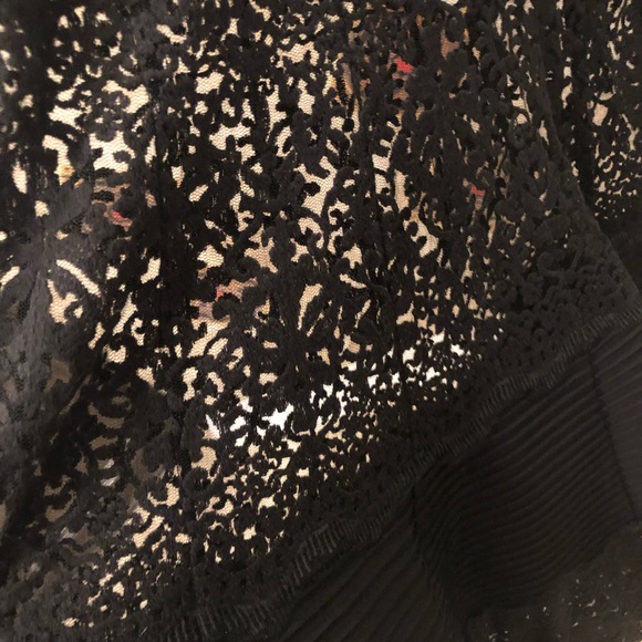 Black Tie long gown.  Worn once. - Picture 4 of 6